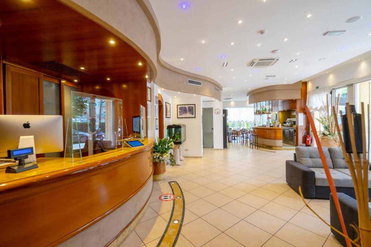 Hotel Mocambo Riccione Exterior photo