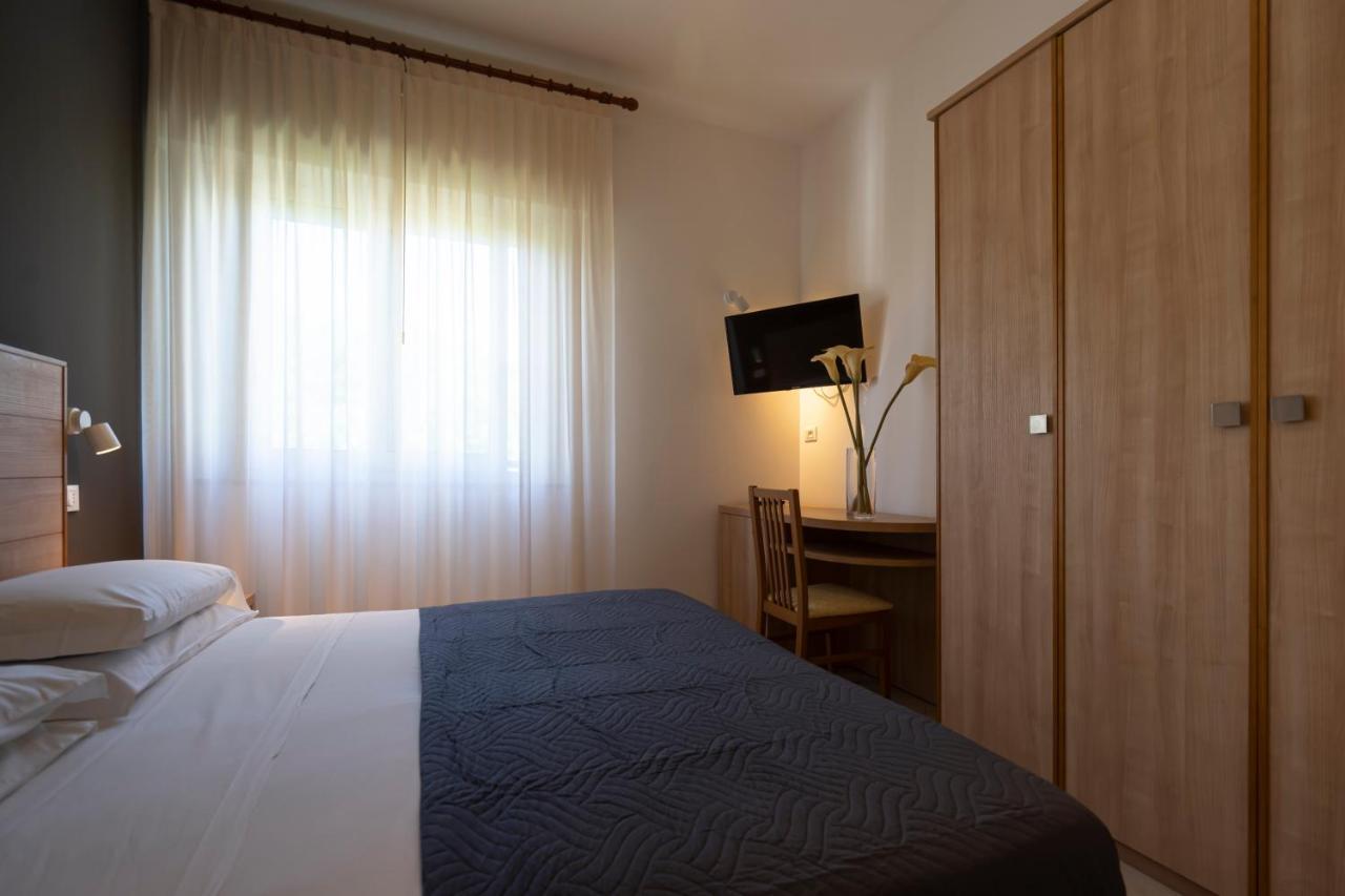 Hotel Mocambo Riccione Exterior photo